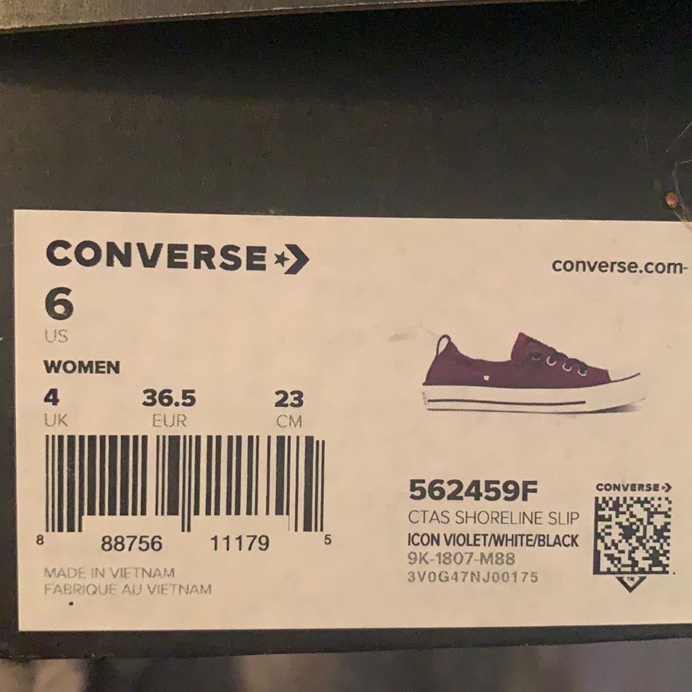 COPY - Converse low top sneaker in dark purple